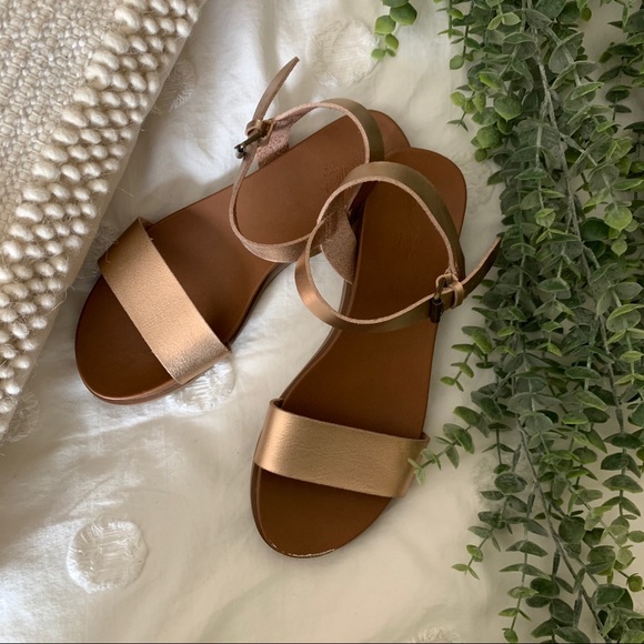Universal Thread Shoes - Universal Thread // Rose Gold Sandals